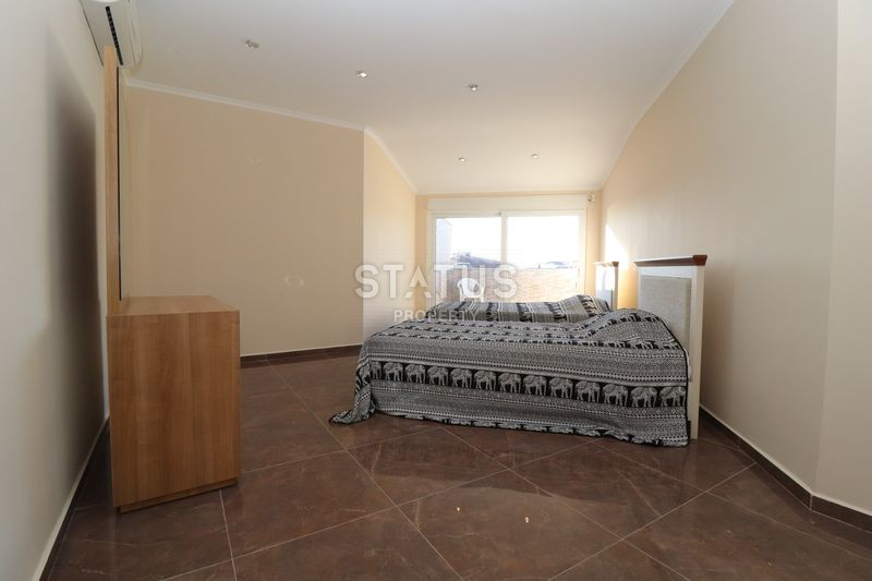 Большой пентхаус 4+1 с видом на море в районе Кестель, 250 м2 фото 16