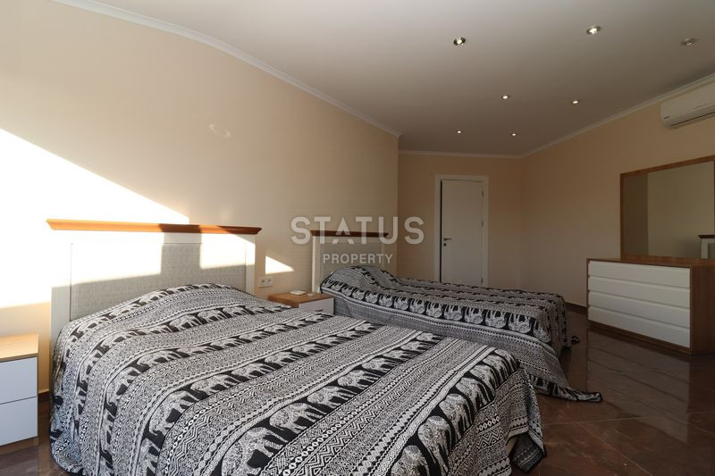 Большой пентхаус 4+1 с видом на море в районе Кестель, 250 м2 фото 21