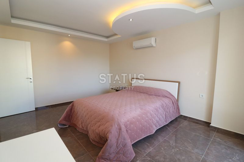 Большой пентхаус 4+1 с видом на море в районе Кестель, 250 м2 фото 32