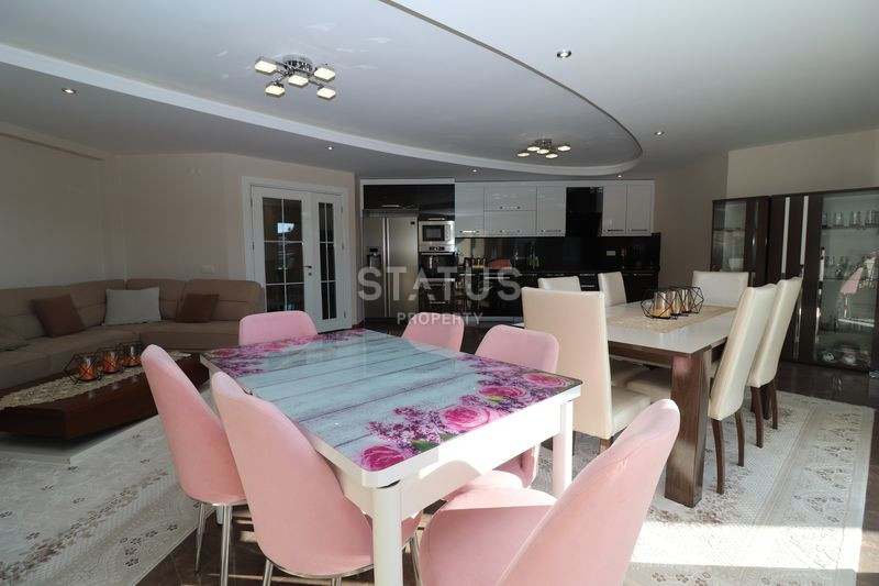 Большой пентхаус 4+1 с видом на море в районе Кестель, 250 м2 фото 41