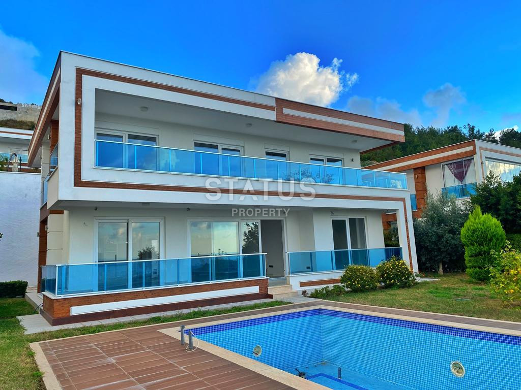 Просторная вилла 4+1 с потрясающими видами и с собственной территорией, 600 м2 фото 3