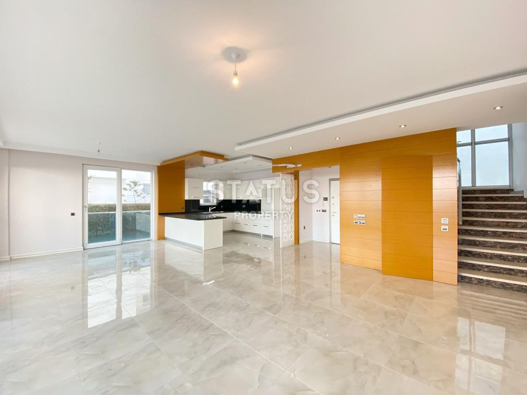 Просторная вилла 4+1 с потрясающими видами и с собственной территорией, 600 м2 фото 7