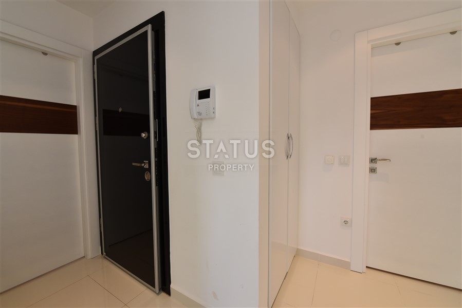 Трехкомнатная меблированная квартира в 300метрах от пляжа Клеопатра. фото 4