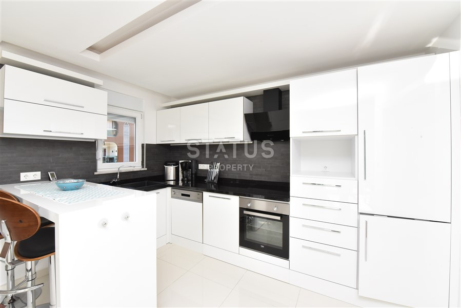 Трехкомнатная меблированная квартира в 300метрах от пляжа Клеопатра. фото 15