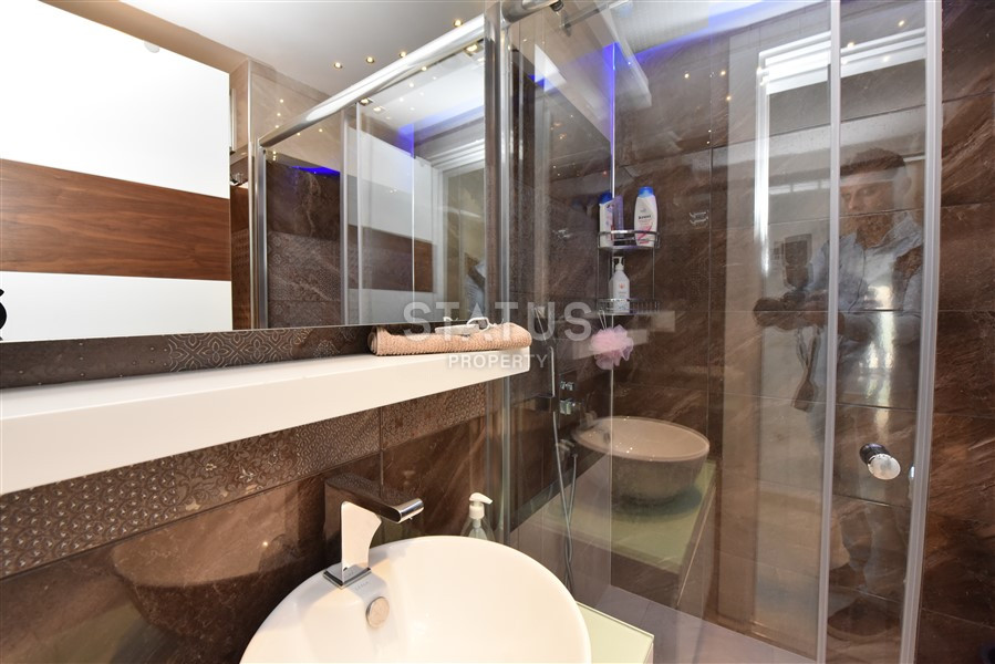 Трехкомнатная меблированная квартира в 300метрах от пляжа Клеопатра. фото 30