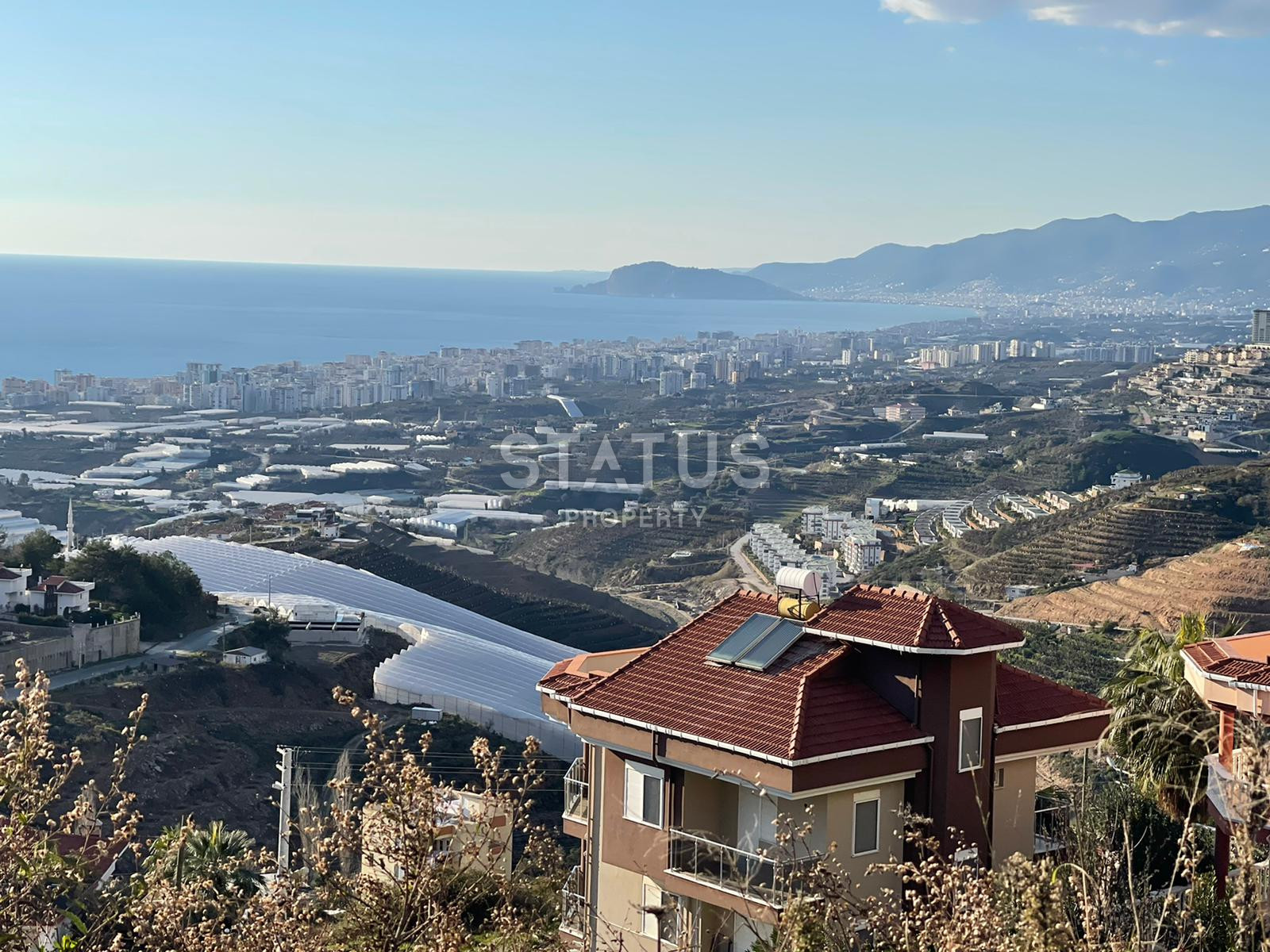 Land plot of 500 m2 for the construction of a villa with a sea view in Kargicak. фото 5