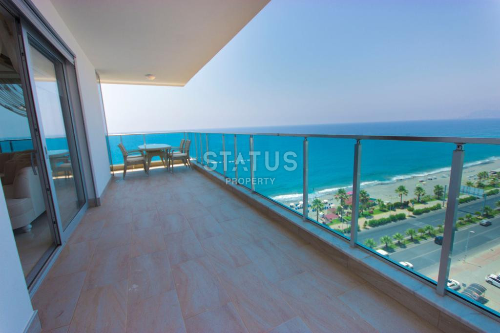 Apartment 2+1 premium class with a panorama of the sea and the fortress, 131 m2 in Mahmutlar. фото 8
