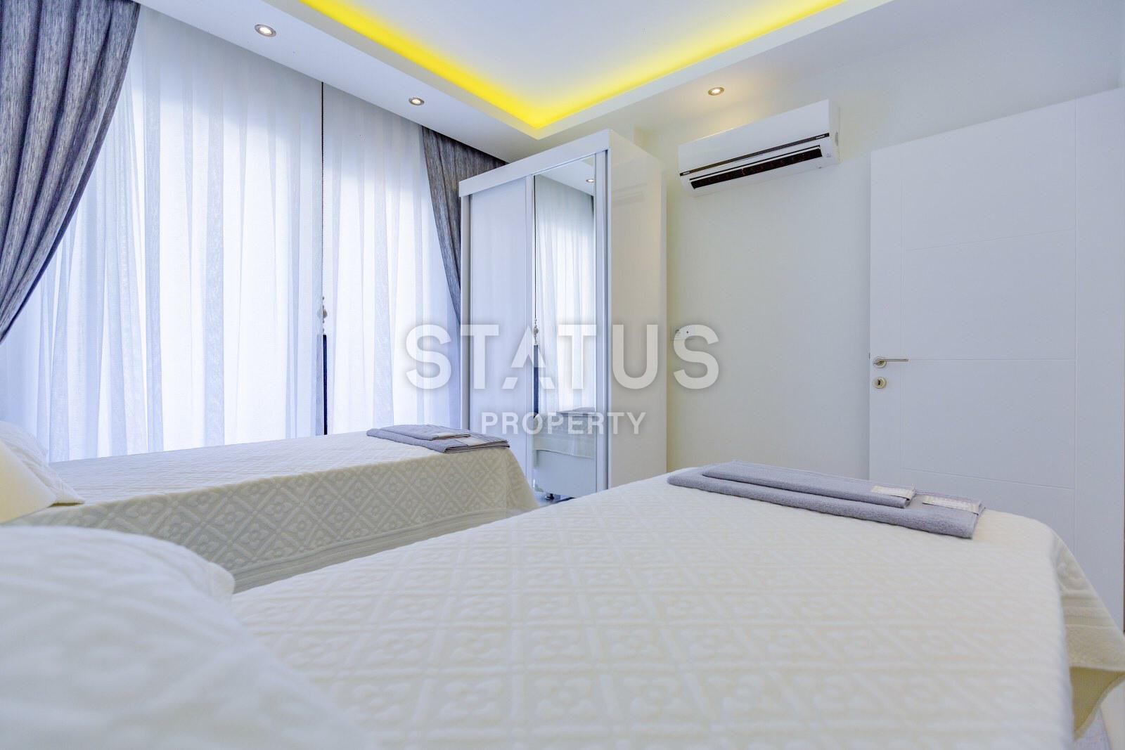 Новые меблированные трехкомнатные апартаменты в комплексе класса люкс, 110 кв. м. фото 8