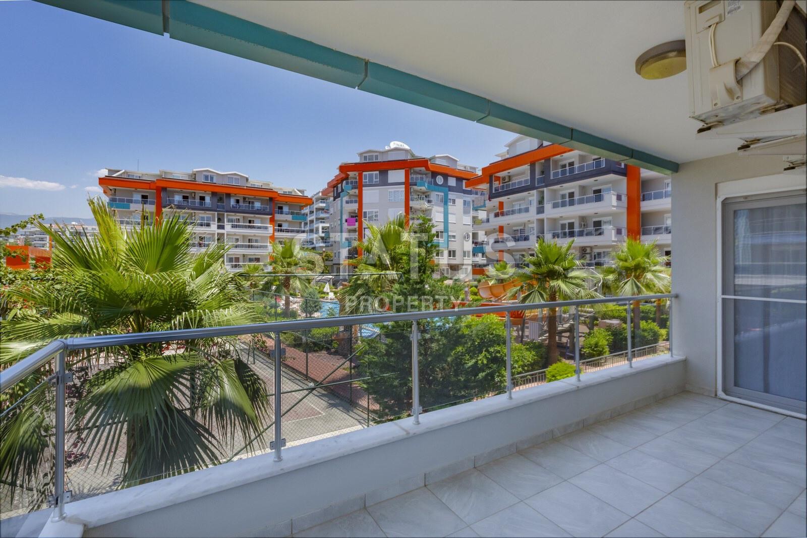 Новые меблированные трехкомнатные апартаменты в комплексе класса люкс, 110 кв. м. фото 15