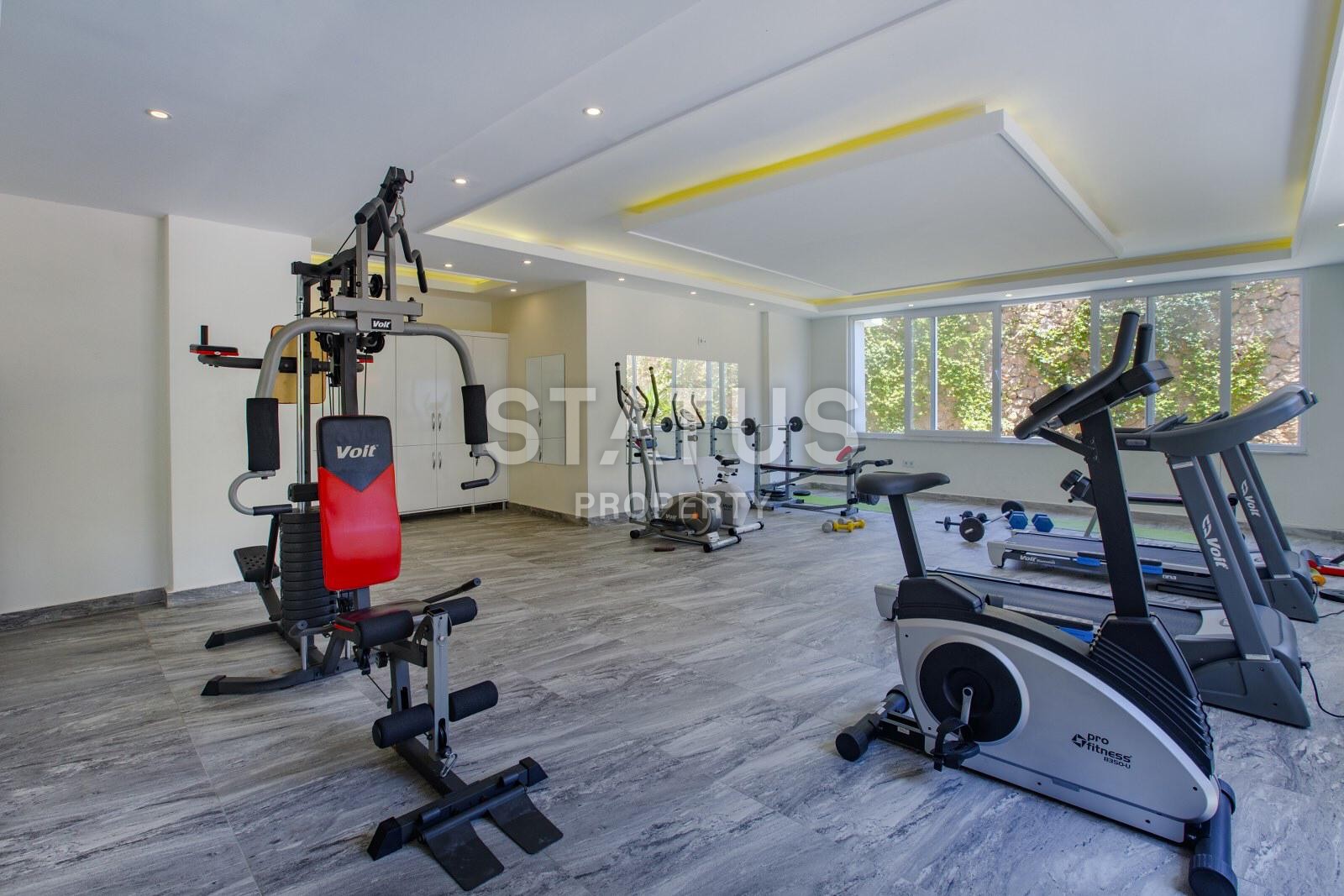 Новые меблированные трехкомнатные апартаменты в комплексе класса люкс, 110 кв. м. фото 18