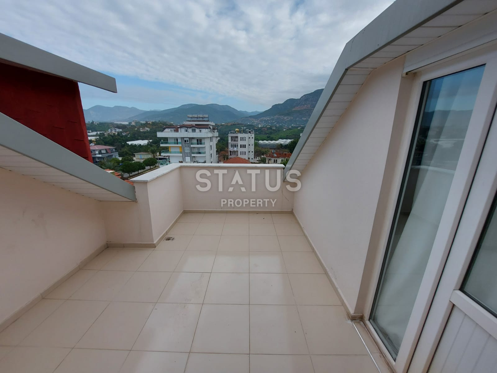 Просторный трехкомнатный дуплекс с боковым видом на море, 185 м2 фото 12