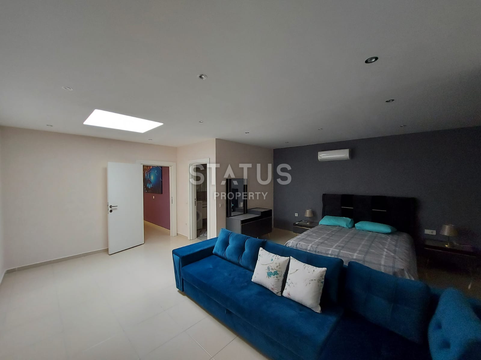 Просторный трехкомнатный дуплекс с боковым видом на море, 185 м2 фото 23