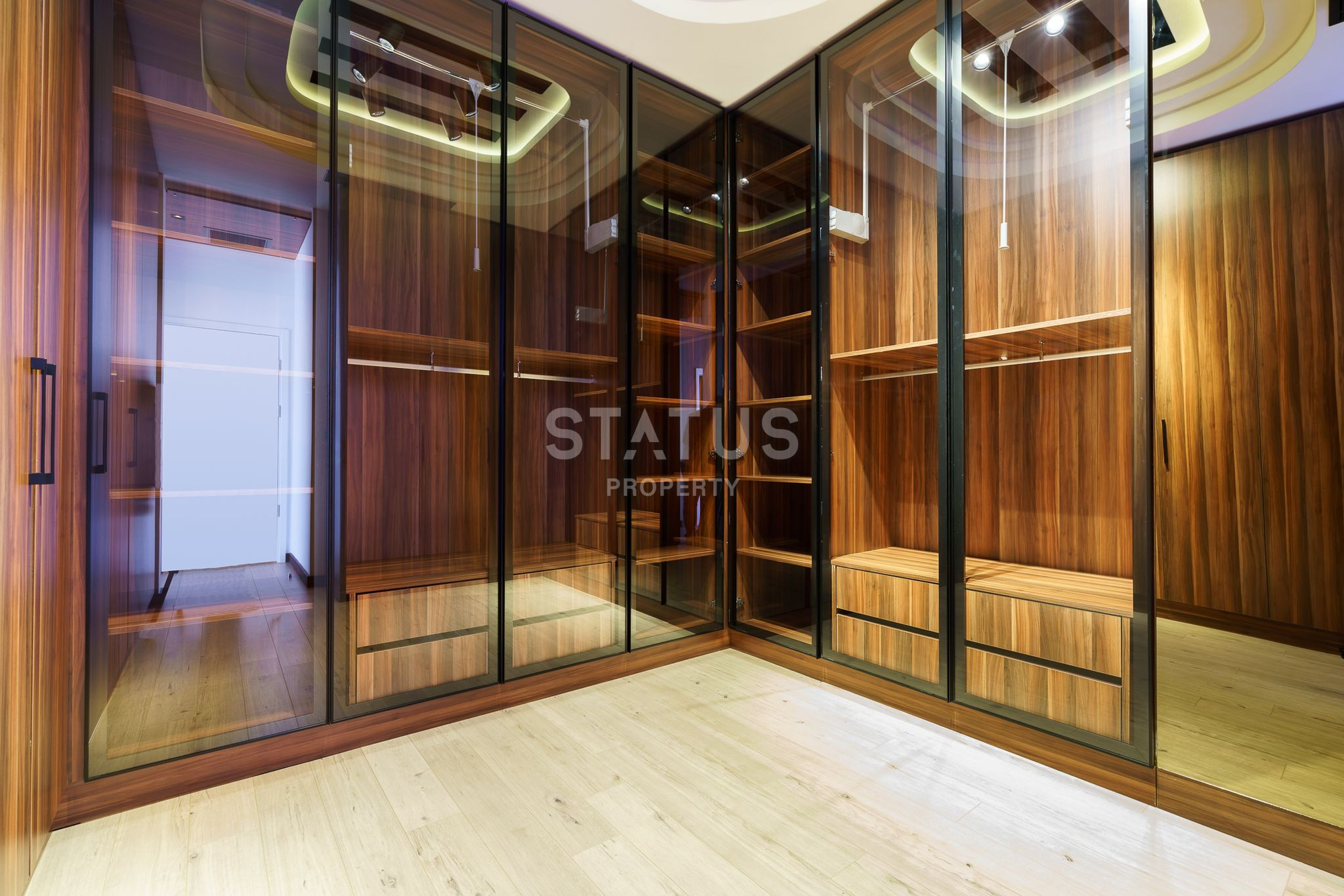 Designer detached 6+2 layout villa in Incekum beach area, 375 sq.m. фото 22