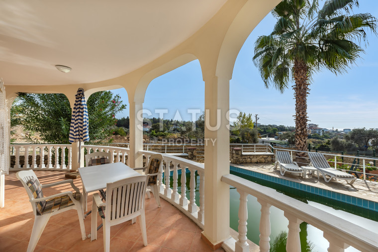 Уютная вилла с камином 3+1 в районе Авсаллар, 160м2 фото 1