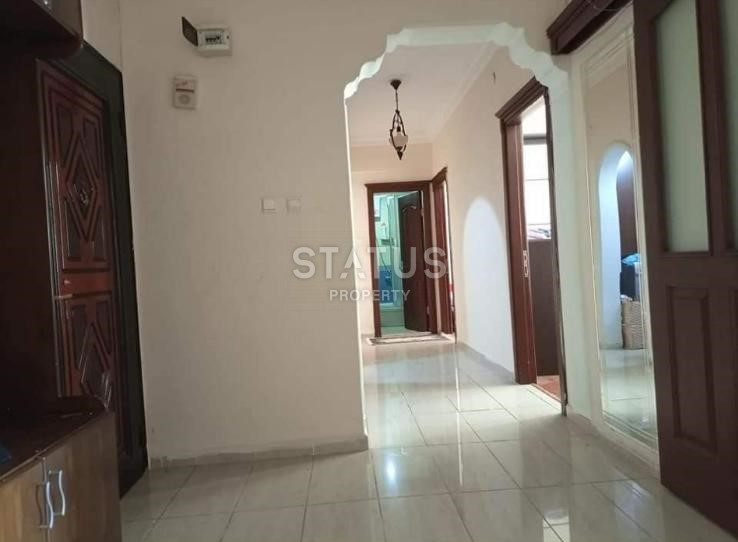 Budget apartment 2+1 two minutes from the sea, 115 m2. Center, Alanya. фото 3