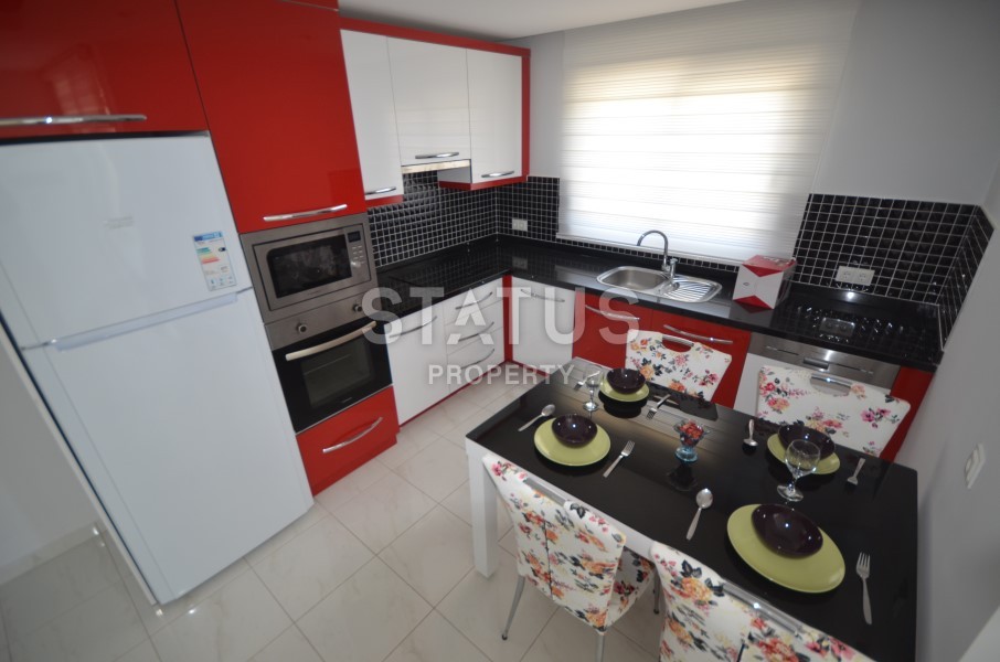 Отличная меблированная двухкомнатная квартира с видом на горы, 70 кв. м. фото 4