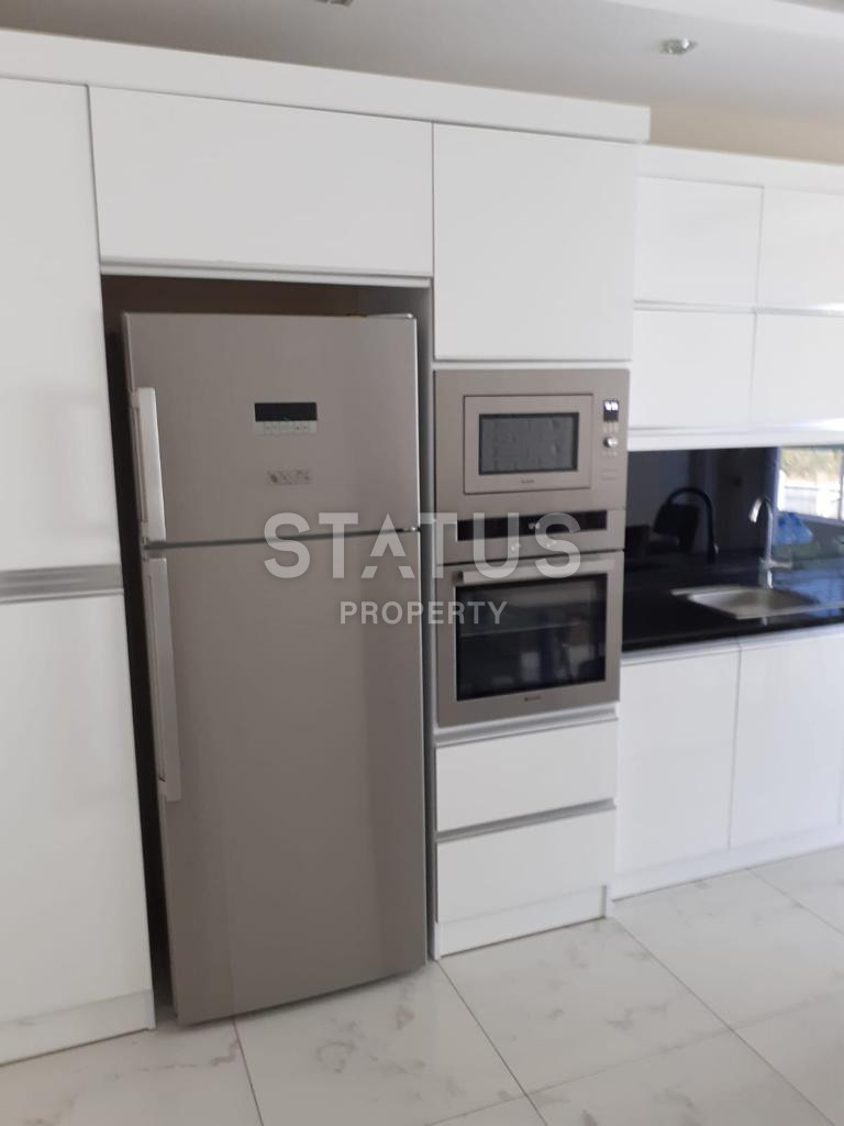 Просторные апартаменты 3+1 с панорамным остеклением балкона, 185 м2 фото 6