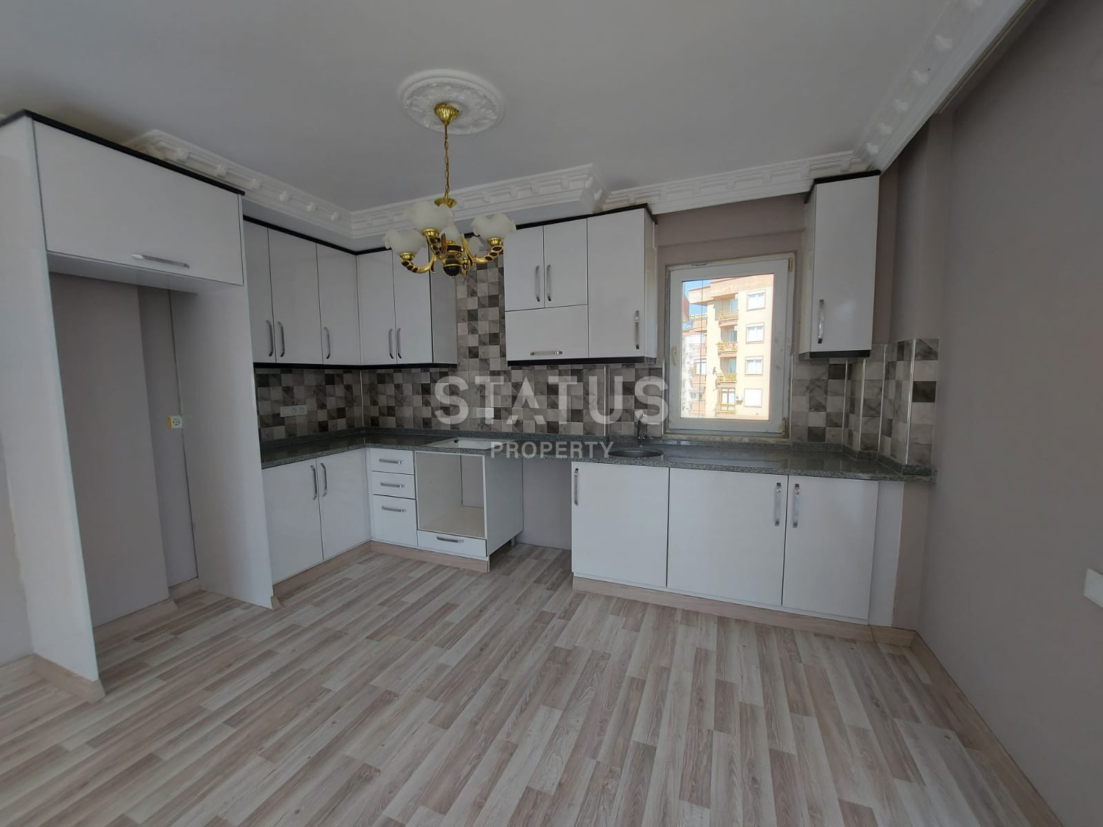 Апартаменты в 200 метрах от моря в районе Тосмур, 110 м2 фото 4