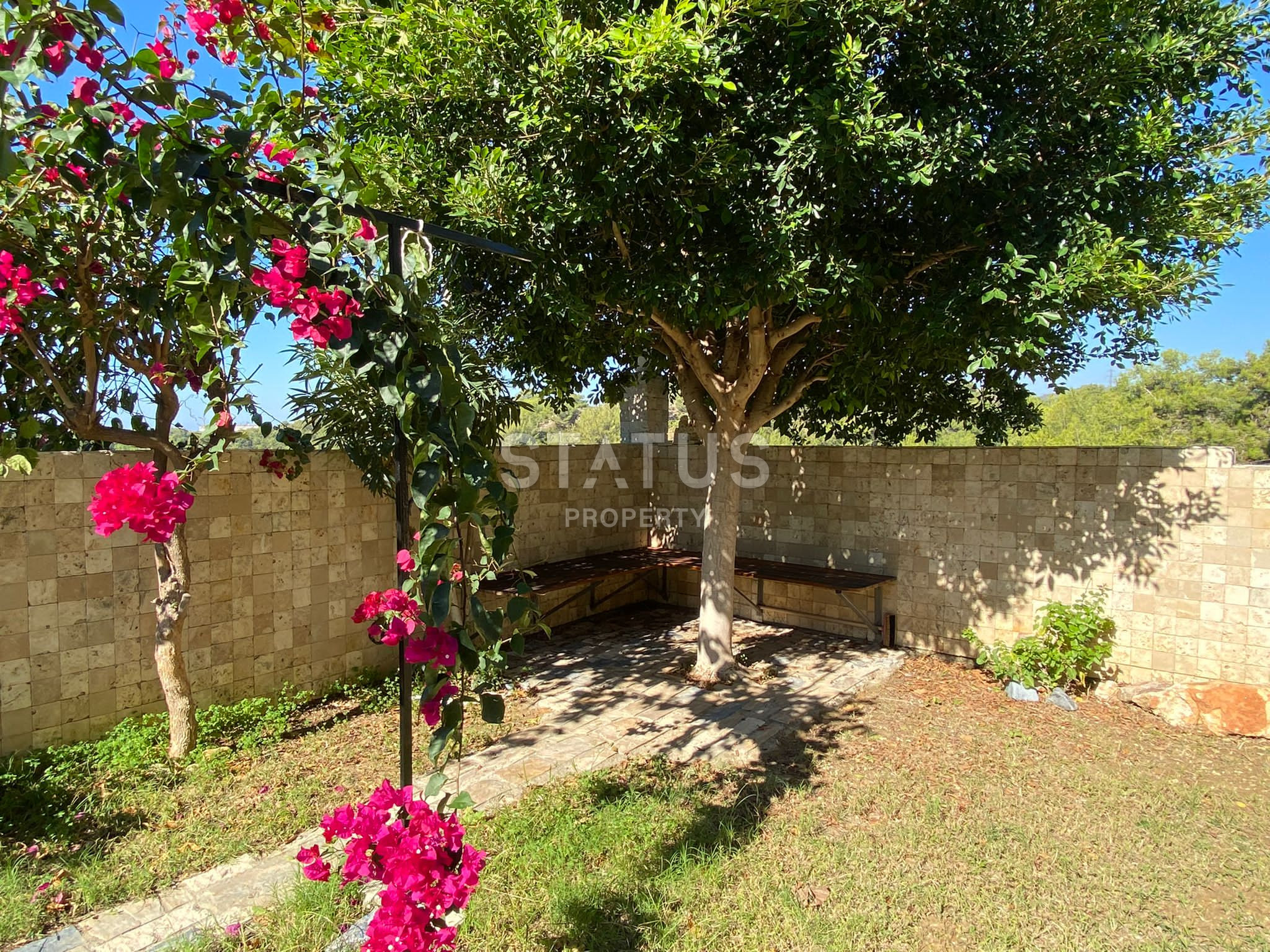 Просторный меблированный пентхаус 3+1 в уникальном месте района Авсаллар, 215 м2. фото 3