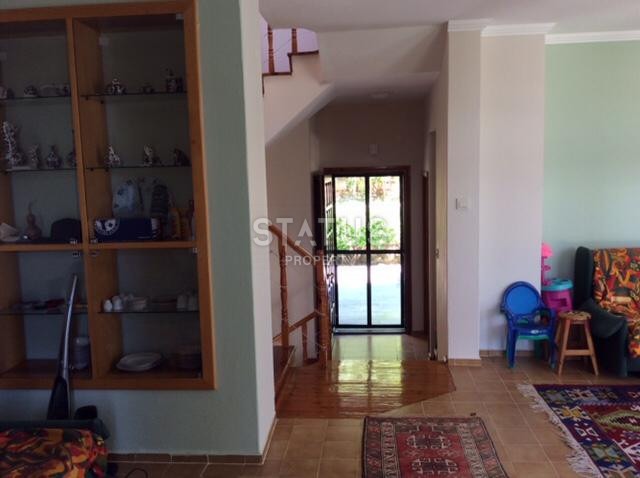 Two villas 3+1 with sea views in Demirtas, 220 m2. фото 14