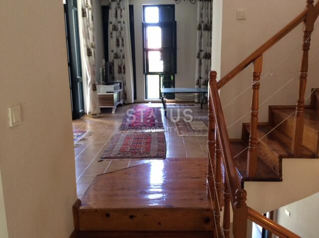 Two villas 3+1 with sea views in Demirtas, 220 m2. фото 15