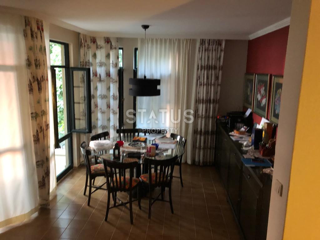 Two villas 3+1 with sea views in Demirtas, 220 m2. фото 22