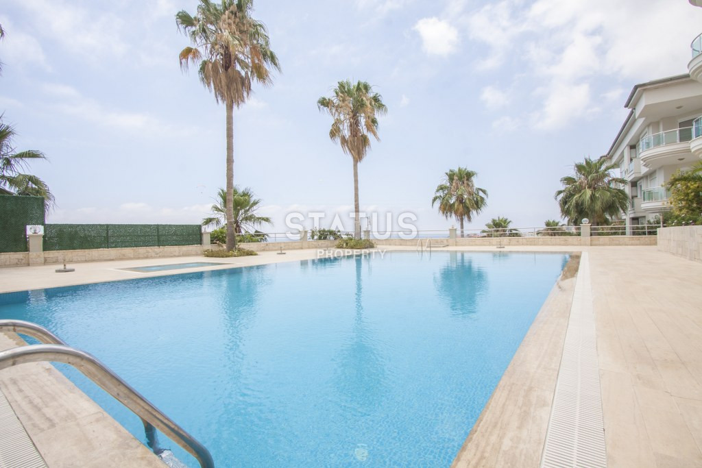 Трехкомнатная квартира с видом на море в центре города, 90 м2 фото 24