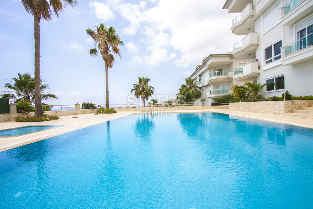 Трехкомнатная квартира с видом на море в центре города, 90 м2 фото 26