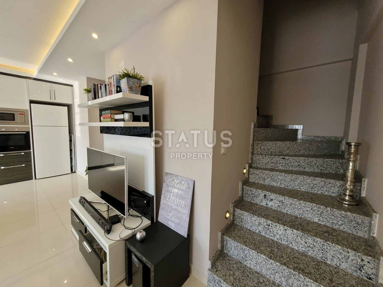 Двухуровневые апартаменты 2+1 в трёх минутах от пляжа Клеопатры, 120 м2 фото 9