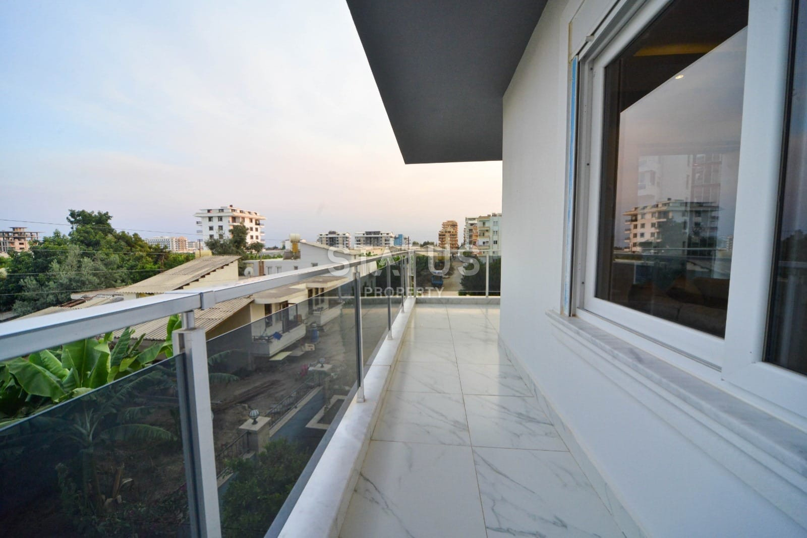 Шикарные апартаменты большой площади в новом современном комплексе фото 21