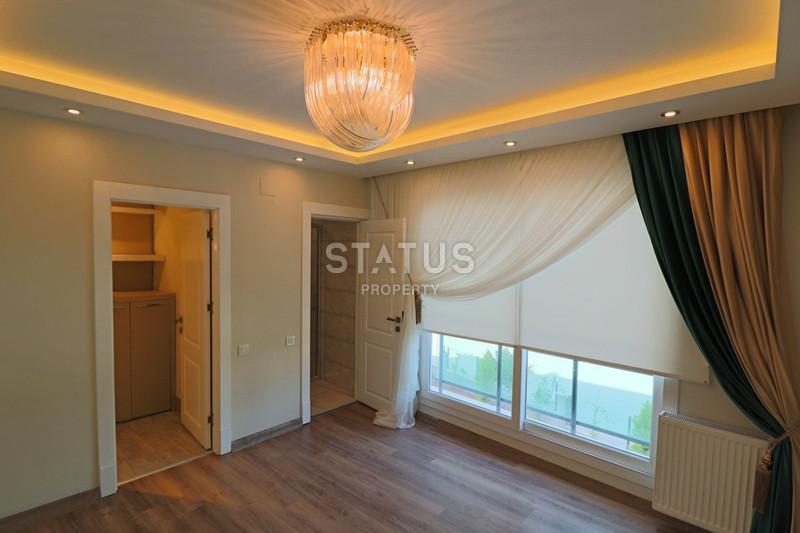 Просторные апартаменты 2+1 и 3+1 Элит Класса с видом на море в Мерсине. фото 10