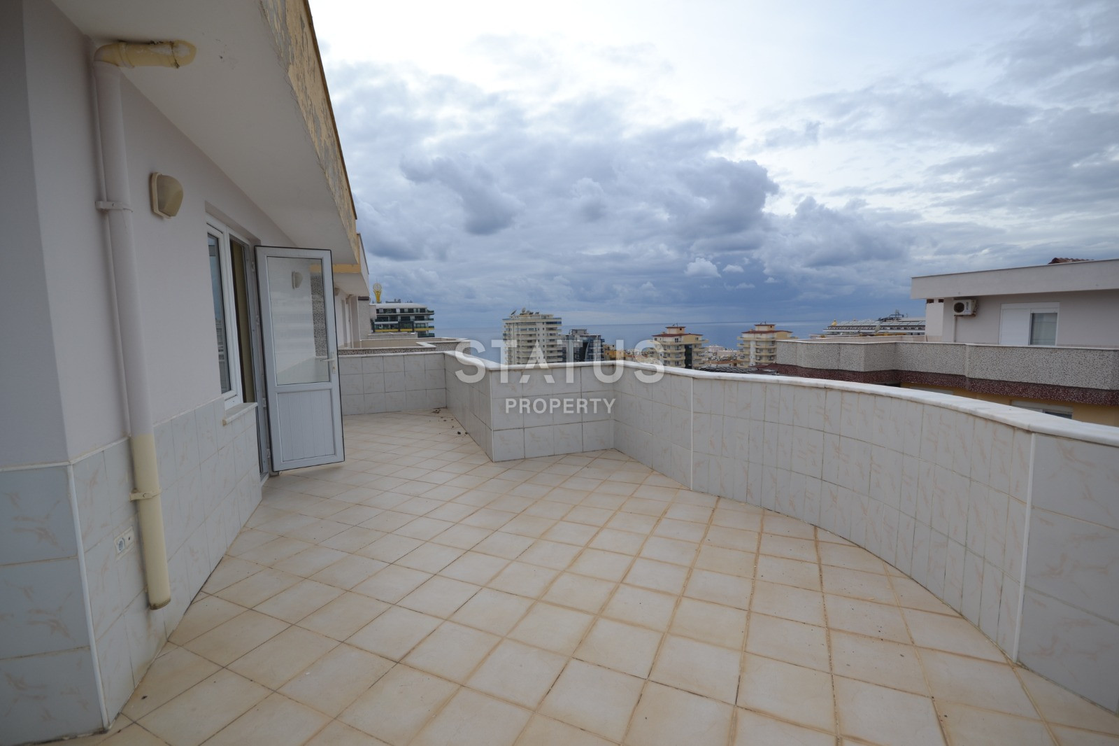 Огромный пентхаус с видом на море и горы в Махмутларе. фото 71