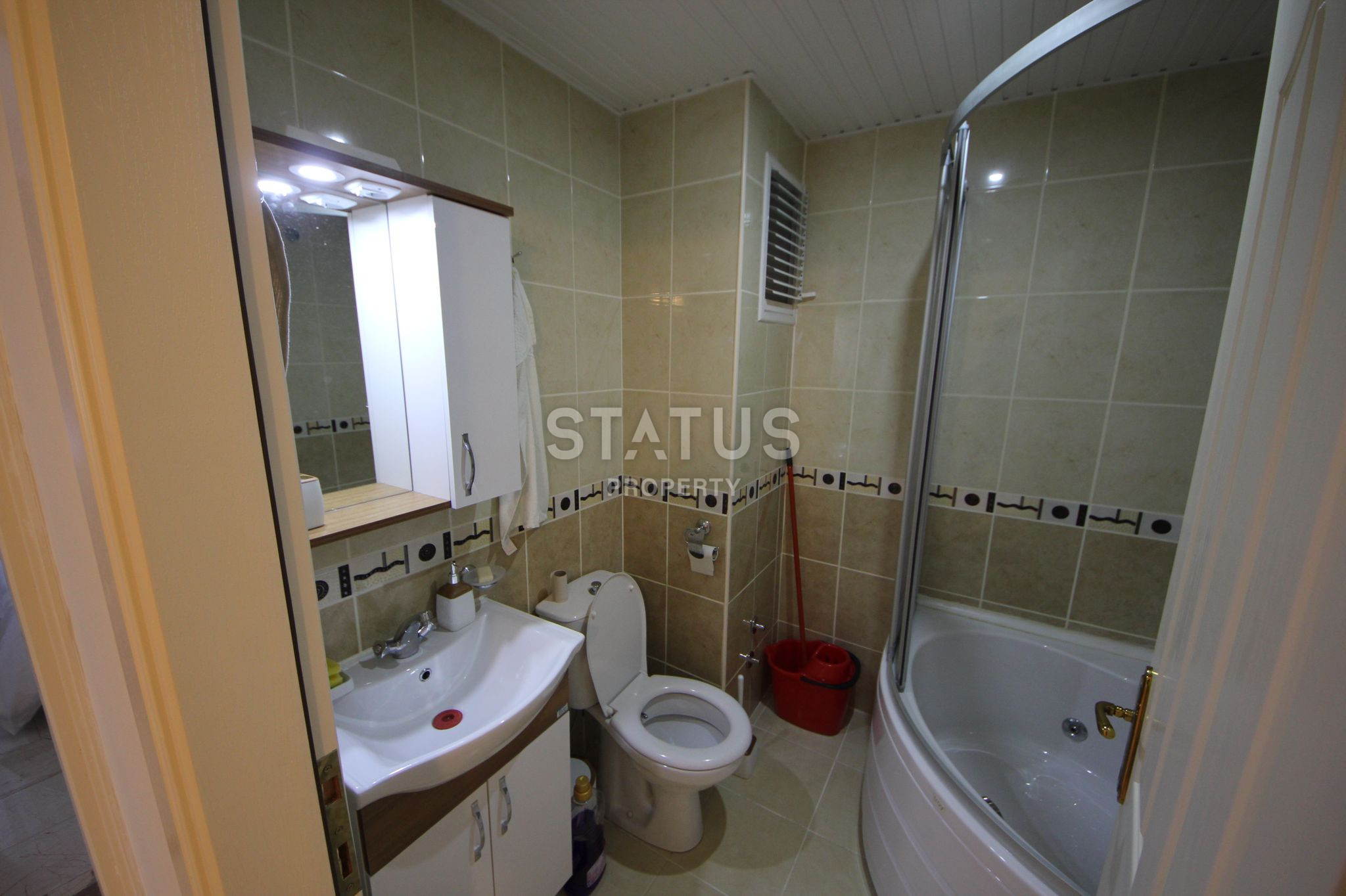 Просторная квартира 2+1 с мебелью и новой техникой в районе Клеопатры, 100м.кв фото 8