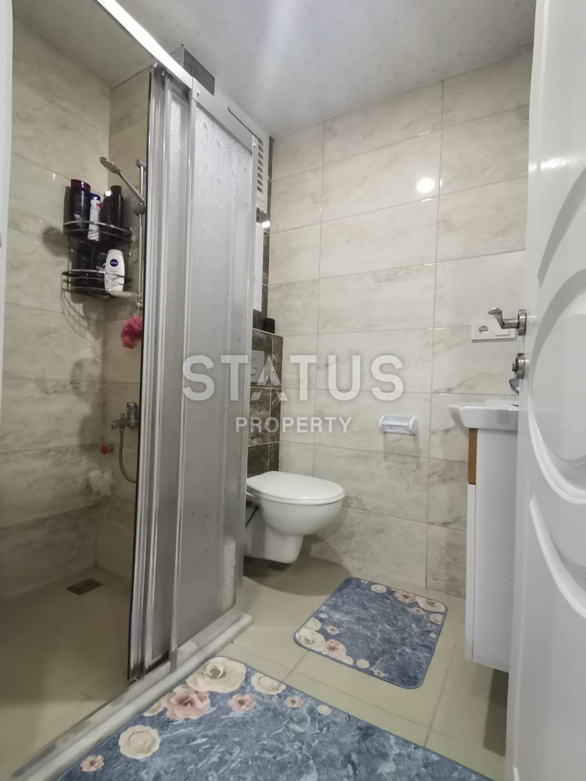 Меблированная квартира 2+1 с хорошей планировкой в 150 метрах от моря, 110 м2 в Махмутларе. фото 9