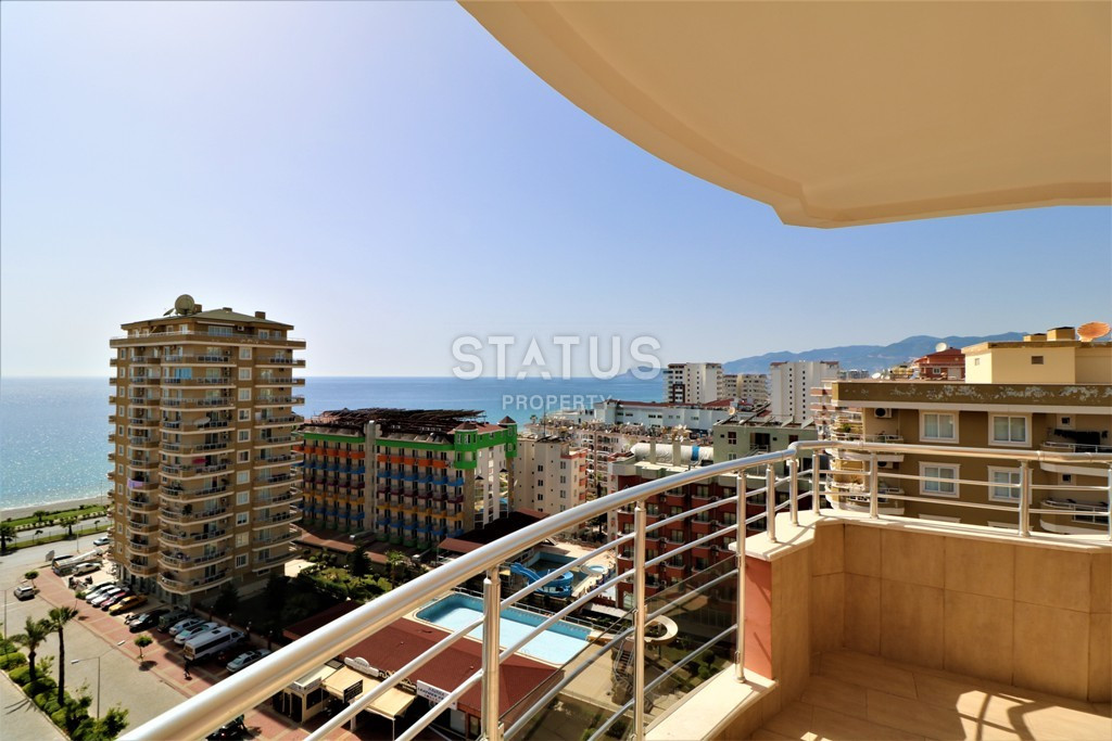 Квартира с прямым видом на море на первой береговой линии в Махмутларе фото 8