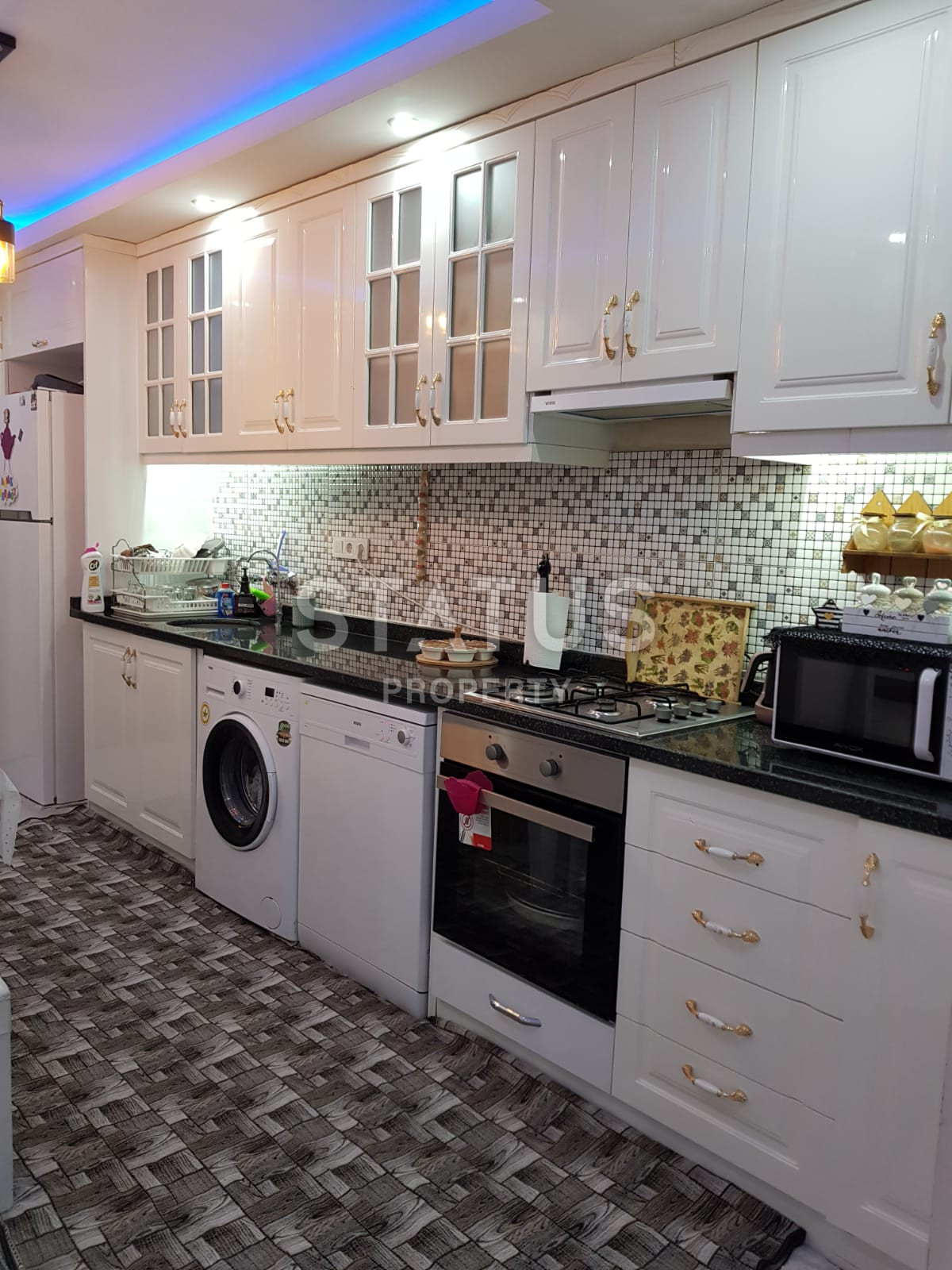 Уютная квартира 2+1 с мебелью в районе пляжа Клеопатры, 120м.кв фото 11