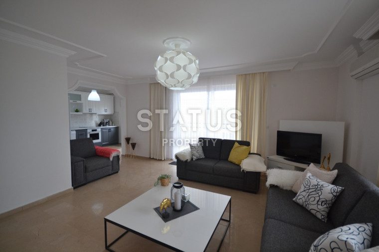 Двухуровневая квартира 4+1 с видом на море и горы в Махмутларе, 250м2 фото 1