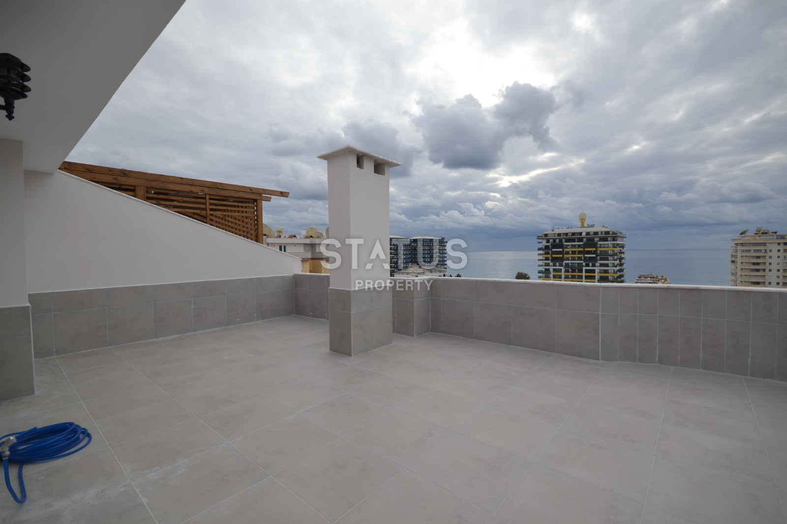 Двухуровневая квартира 4+1 с видом на море и горы в Махмутларе, 250м2 фото 33