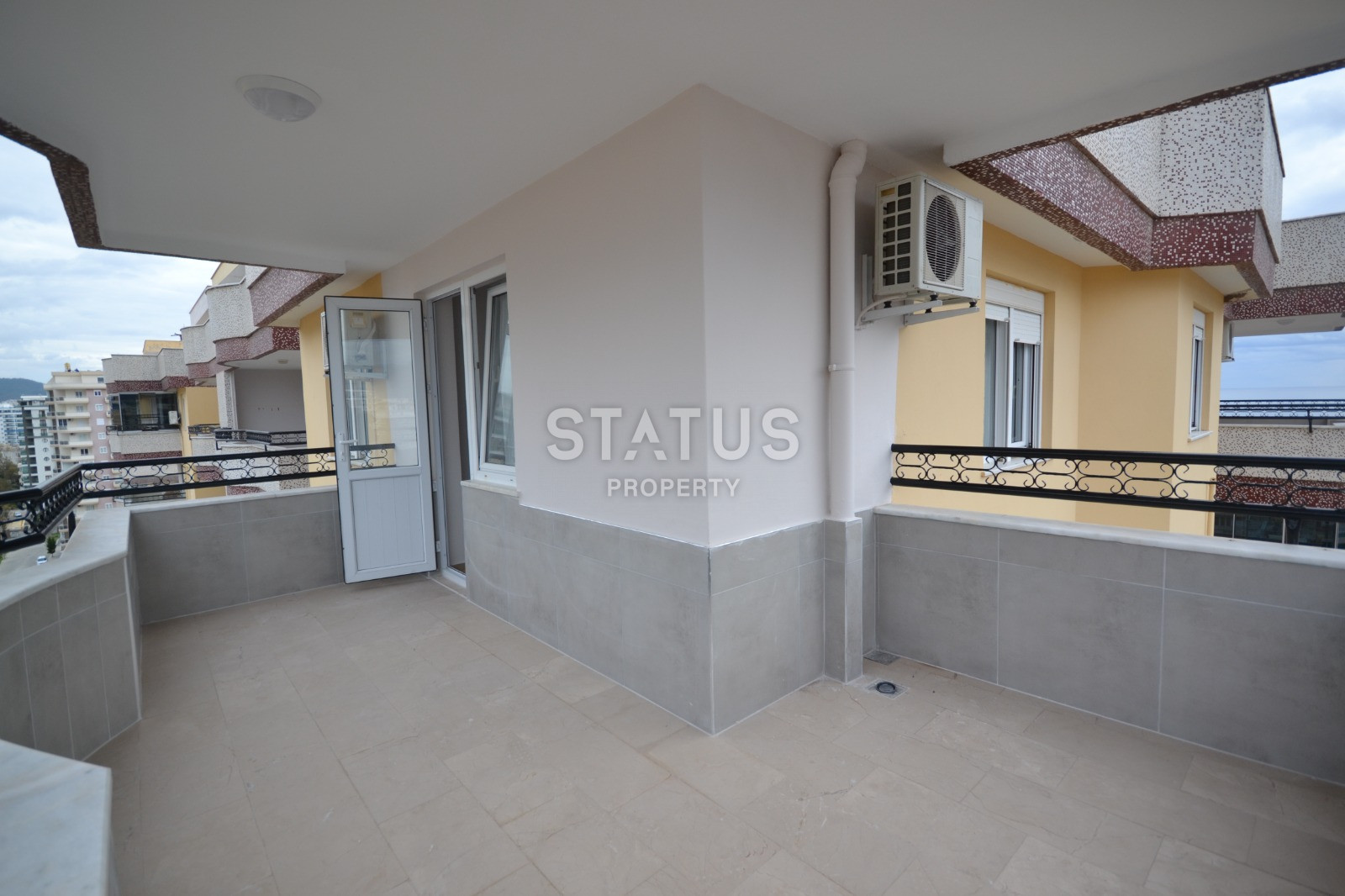 Двухуровневая квартира 4+1 с видом на море и горы в Махмутларе, 250м2 фото 52