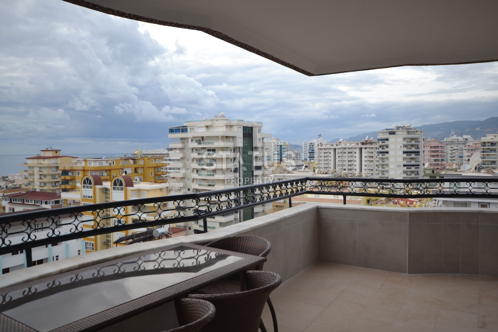 Двухуровневая квартира 4+1 с видом на море и горы в Махмутларе, 250м2 фото 54