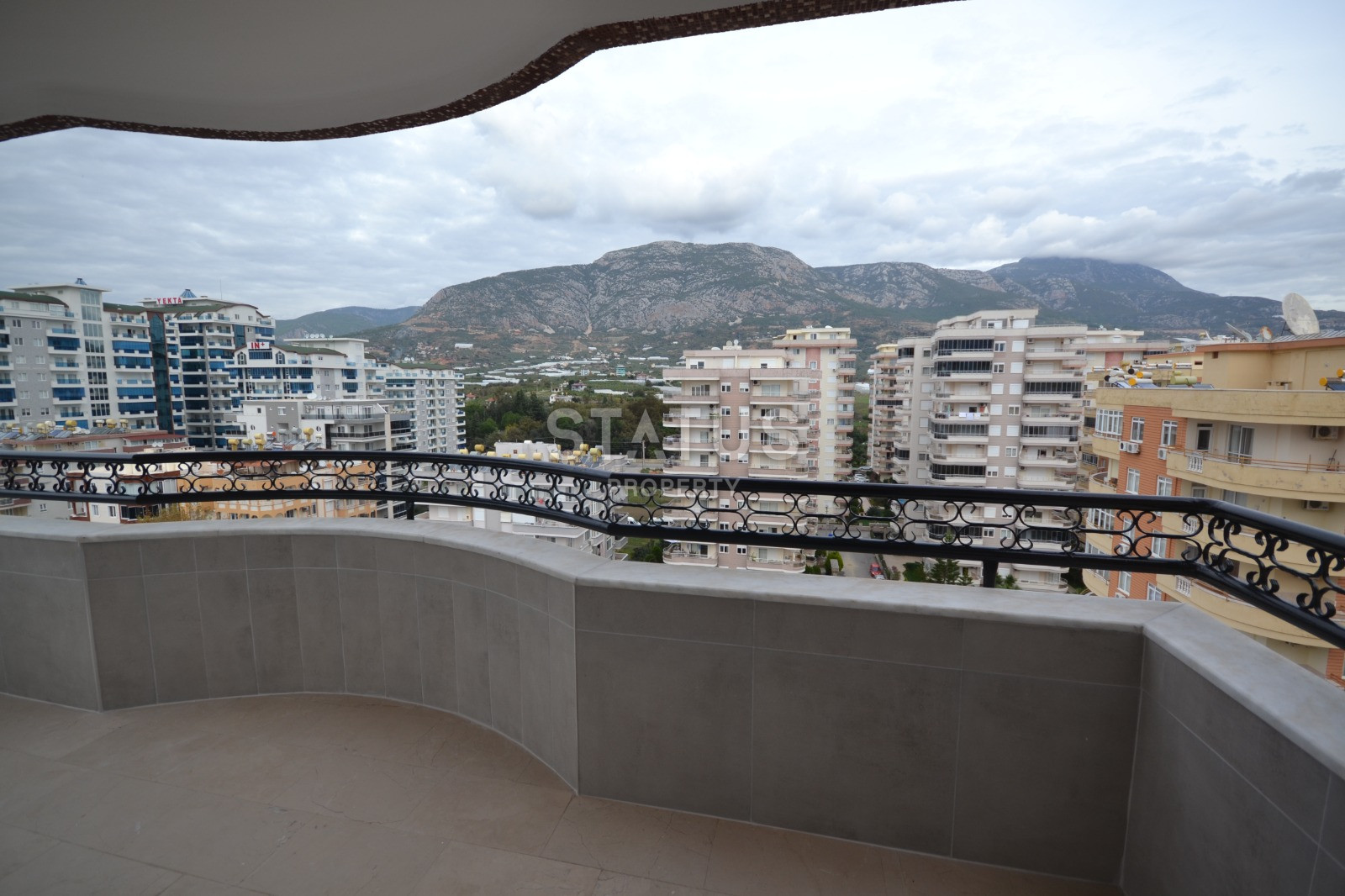 Двухуровневая квартира 4+1 с видом на море и горы в Махмутларе, 250м2 фото 56