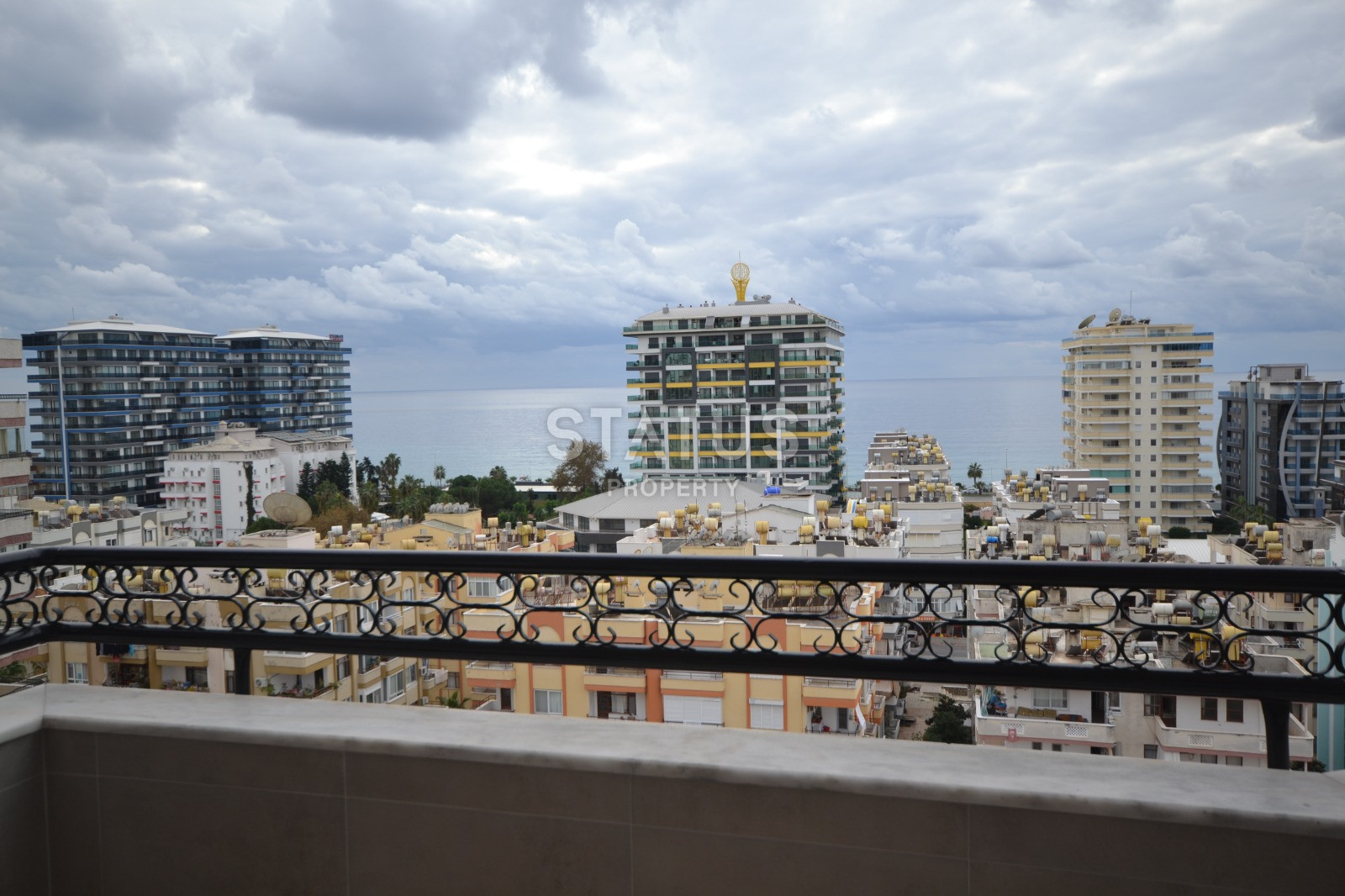 Двухуровневая квартира 4+1 с видом на море и горы в Махмутларе, 250м2 фото 57