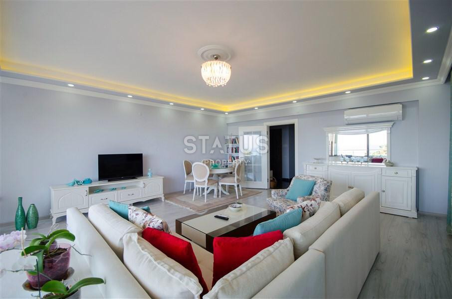 Квартира 3+1 с прямым видом на море в центре Алании, 150 м2. фото 8