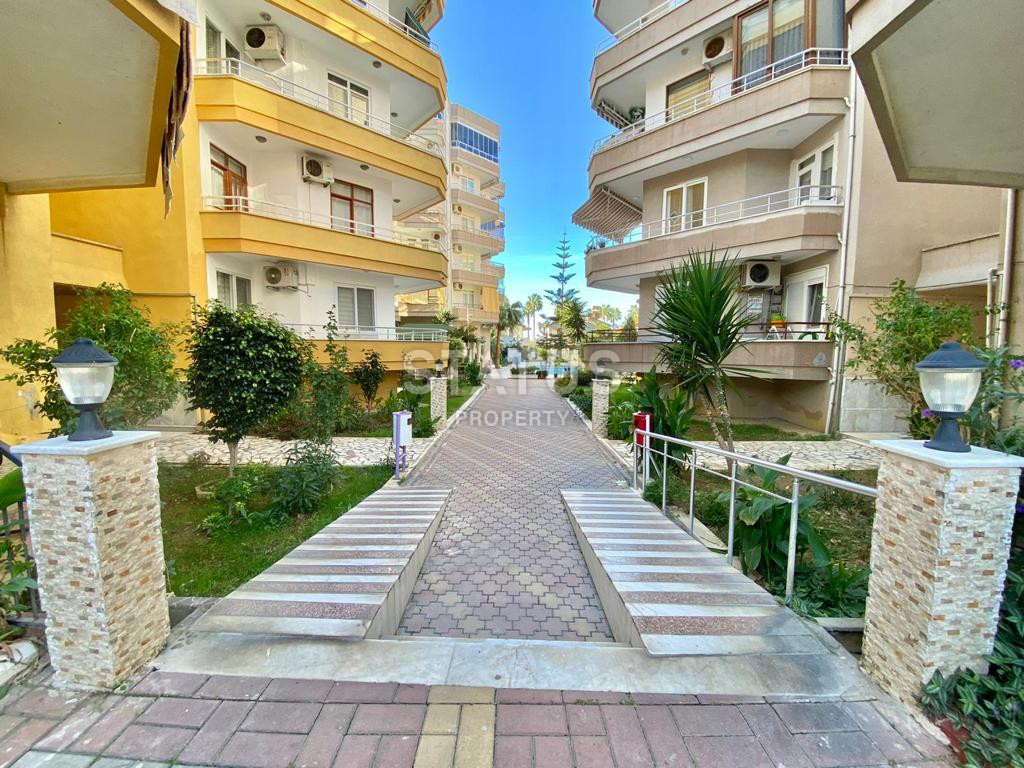 Spacious apartment with furniture 2+1, in Mahmutlar, 120 sq.m. фото 15