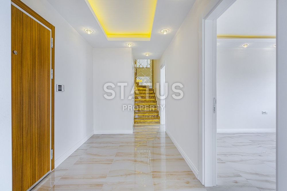 Пентхаус  4+1 с шикарным ремонтом и прямым видом на Средиземное море, 250 кв. м. фото 14