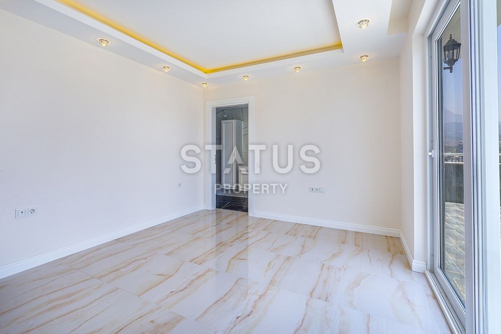 Пентхаус  4+1 с шикарным ремонтом и прямым видом на Средиземное море, 250 кв. м. фото 17