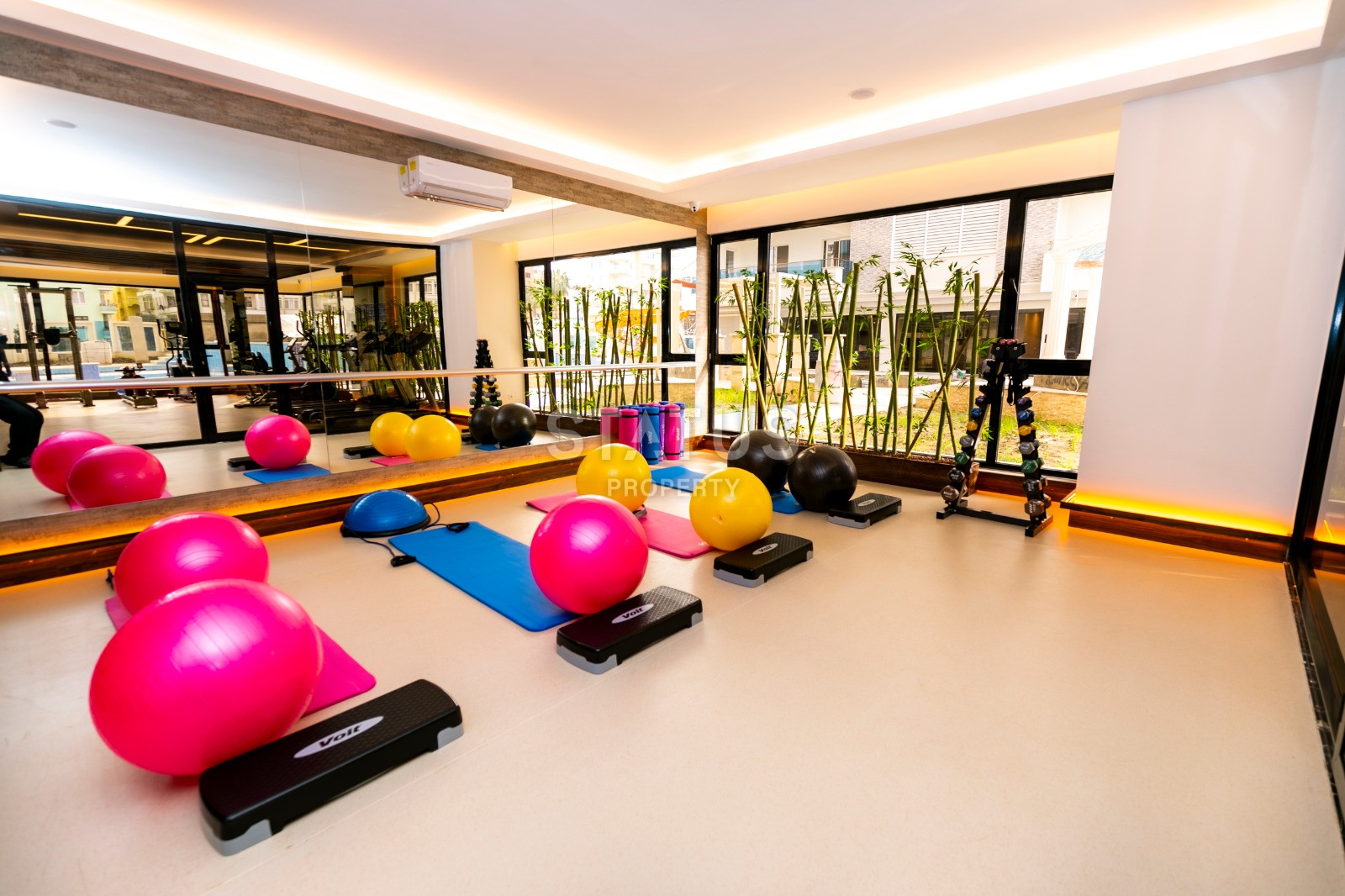 Апартаменты с тремя спальными комнатами в комплексе премиум класса в Махмутларе, полный пакет мебели и техники, вид на море, 145м2 фото 31