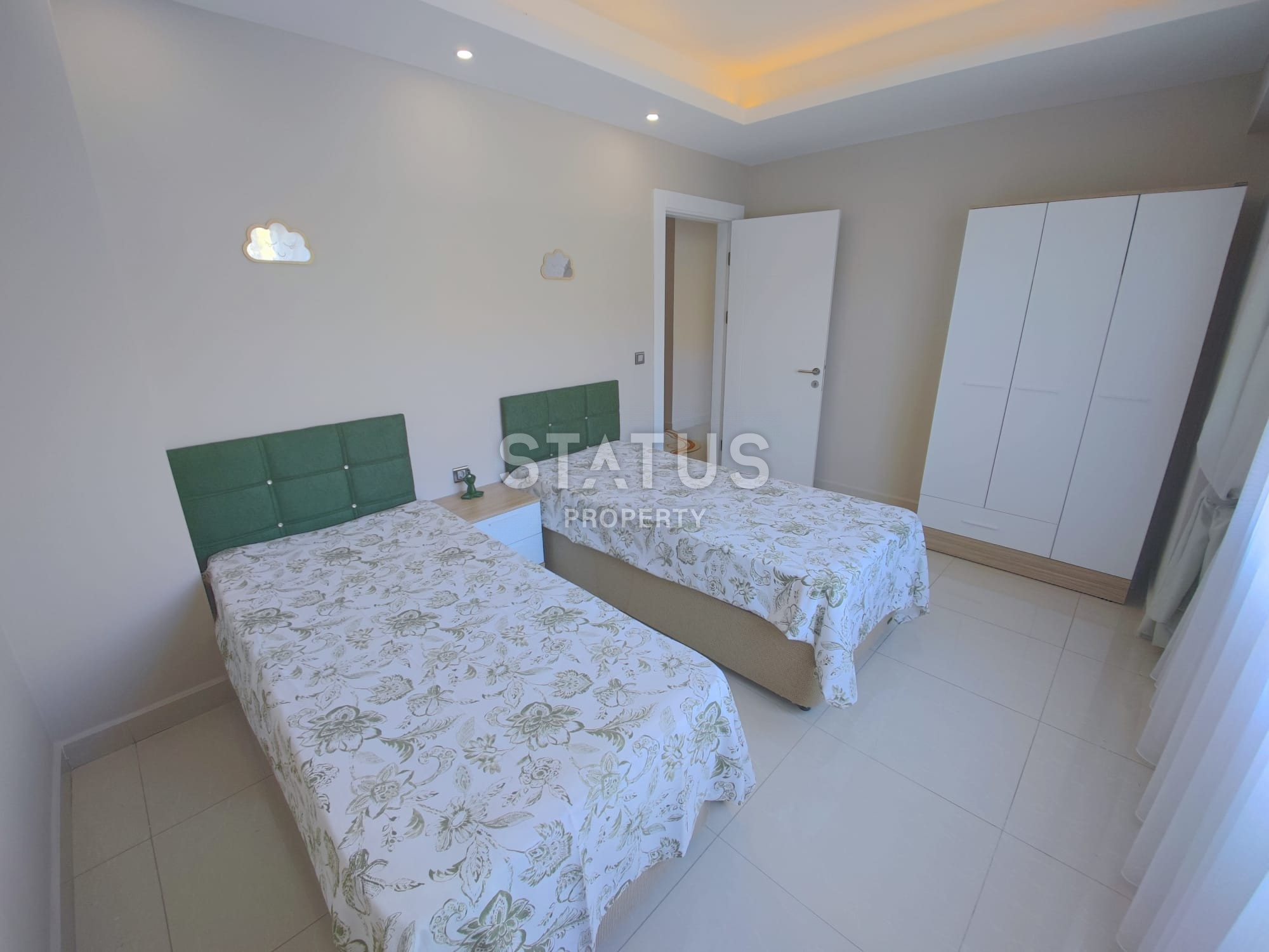 Просторная квартира планировки 3+1 с мебелью в комплексе с развитой инфраструктурой и собственным пляжем, 170м.кв фото 3