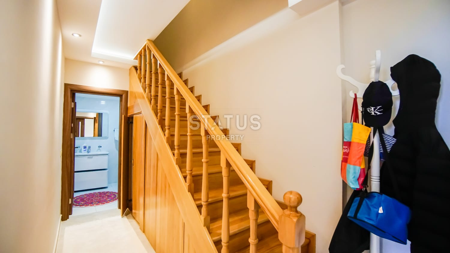 Furnished apartment 3+1 with sea views in the Kestel area, 240 m2 фото 9