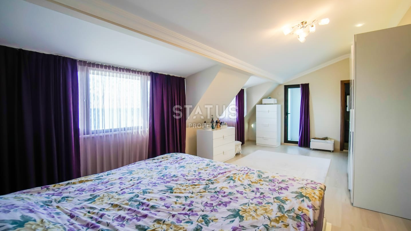 Furnished apartment 3+1 with sea views in the Kestel area, 240 m2 фото 21